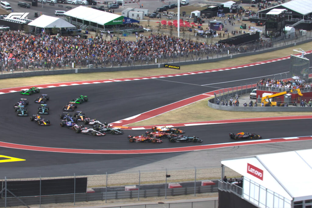 Turn 1 at COTA